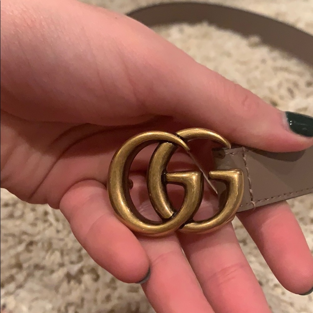 Gucci belt (women’s size small) perfect condition!